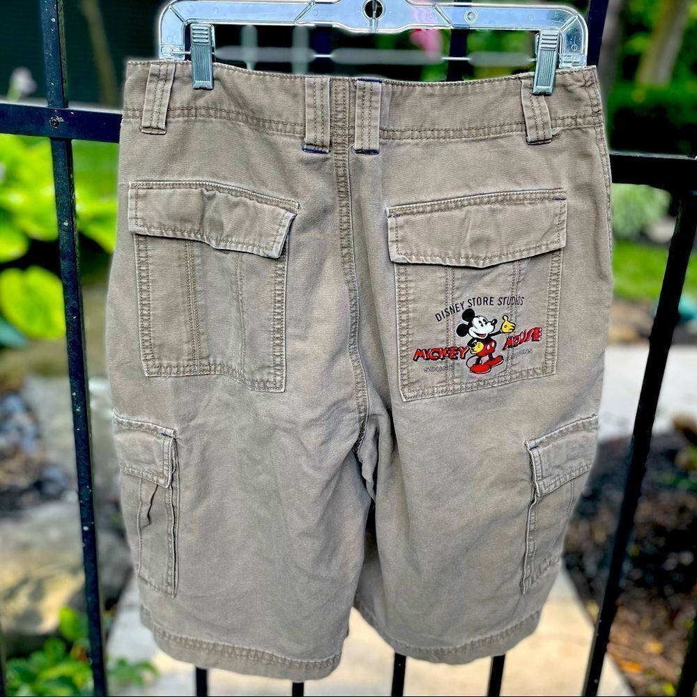DISNEY Mickey Mouse Cargo shorts in olive